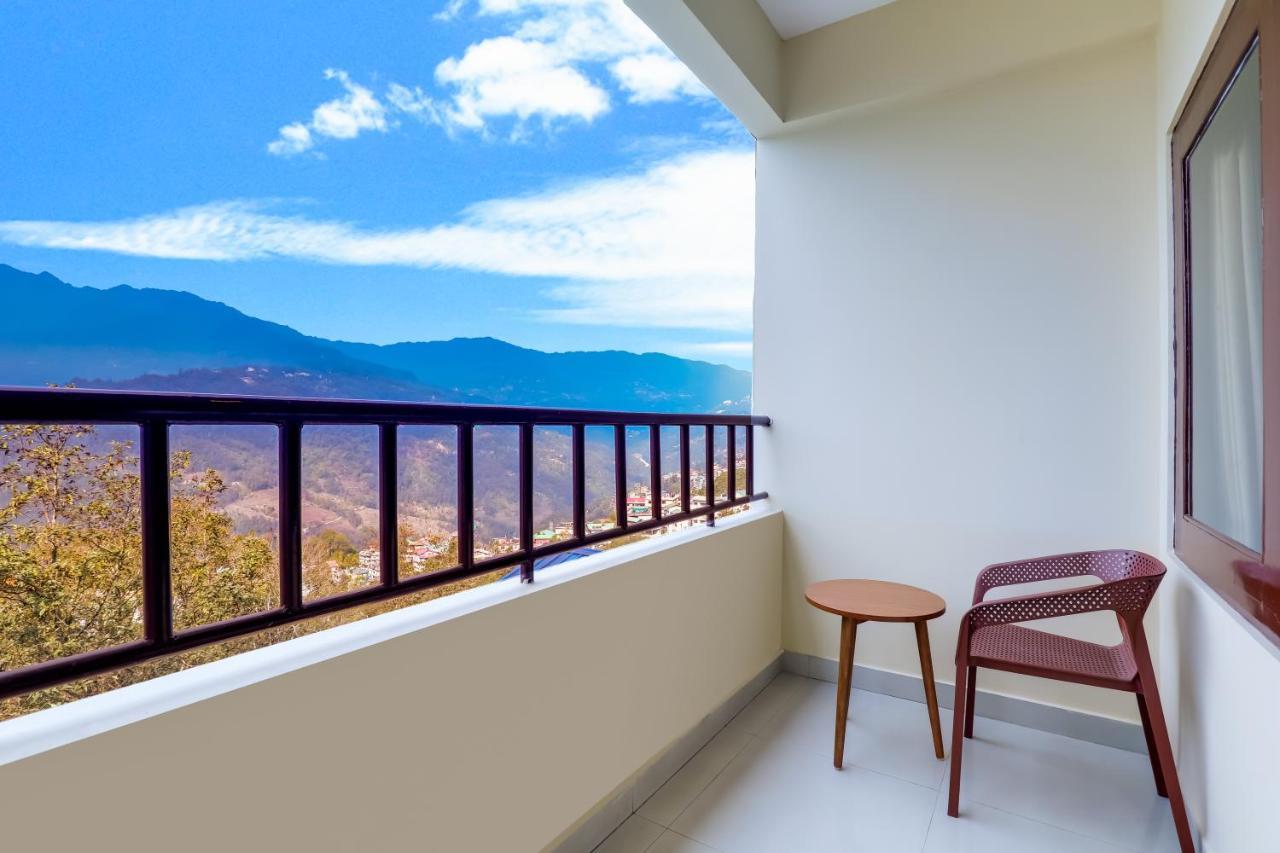 Mount Himalayan Hotel Gangtok Buitenkant foto